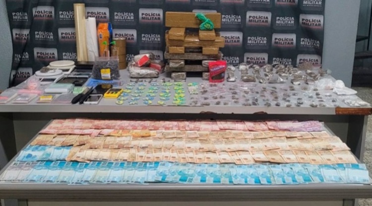 Polícia prende dois irmãos em operação contra disque-drogas em Sete Lagoas