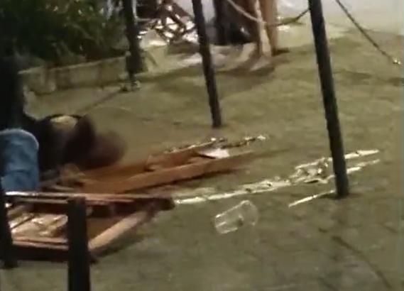 [VÍDEO] MAIS UM: Homem morre assassinado a tiros na Praça do bairro Manoa em Sete Lagoas